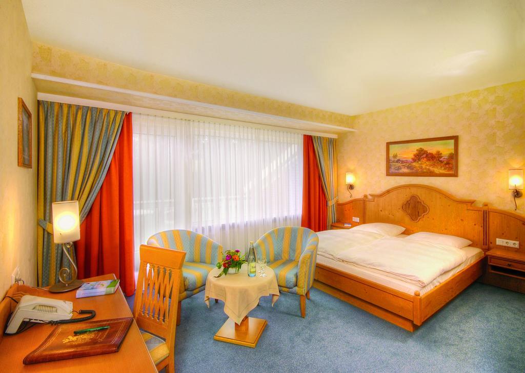 Frommanns Landhotel Buchholz in der Nordheide Room photo