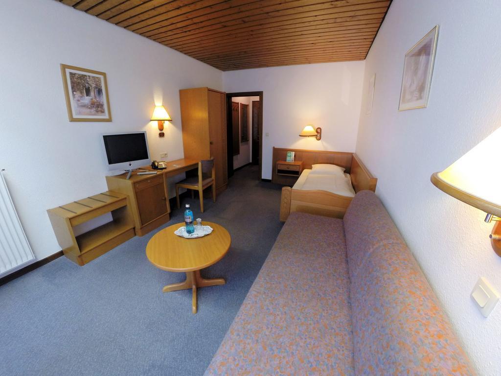 Frommanns Landhotel Buchholz in der Nordheide Room photo