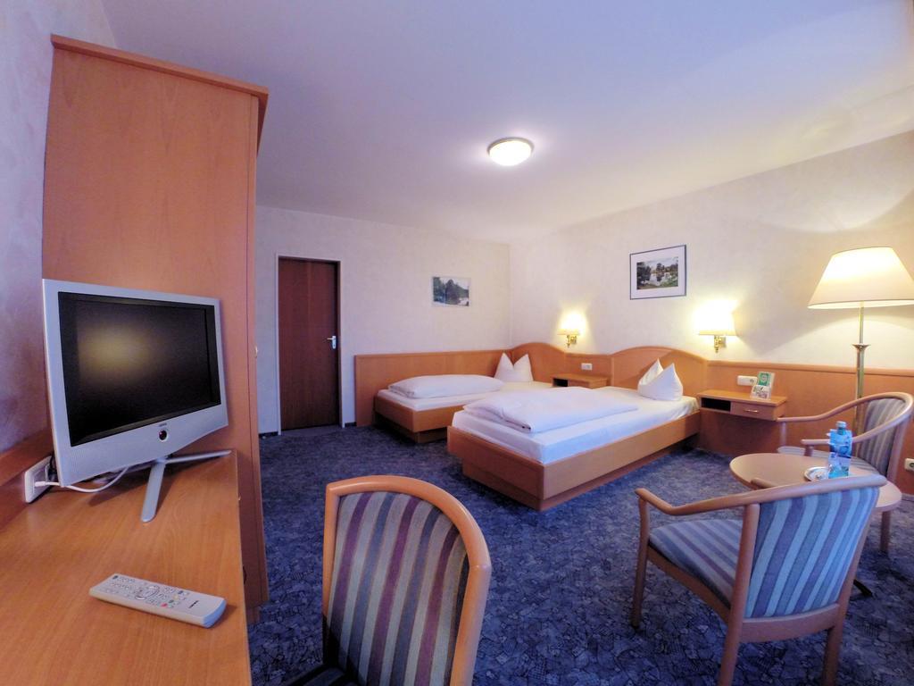 Frommanns Landhotel Buchholz in der Nordheide Room photo